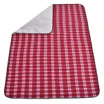 Koc piknikowy 200x150cm z alu - krata czerwona